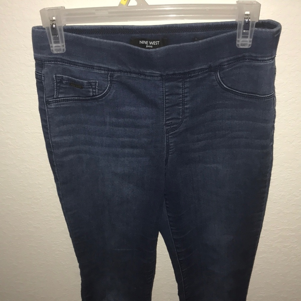 Women's Nine West pull on skinny jeans